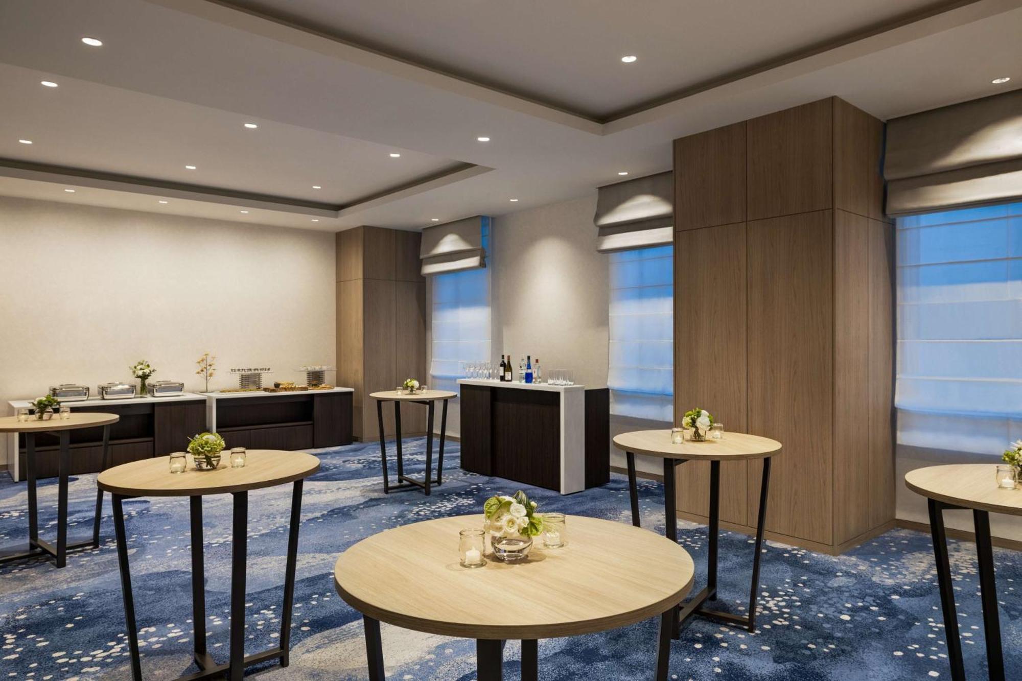 Doubletree By Hilton Toyama Hotel Exterior foto