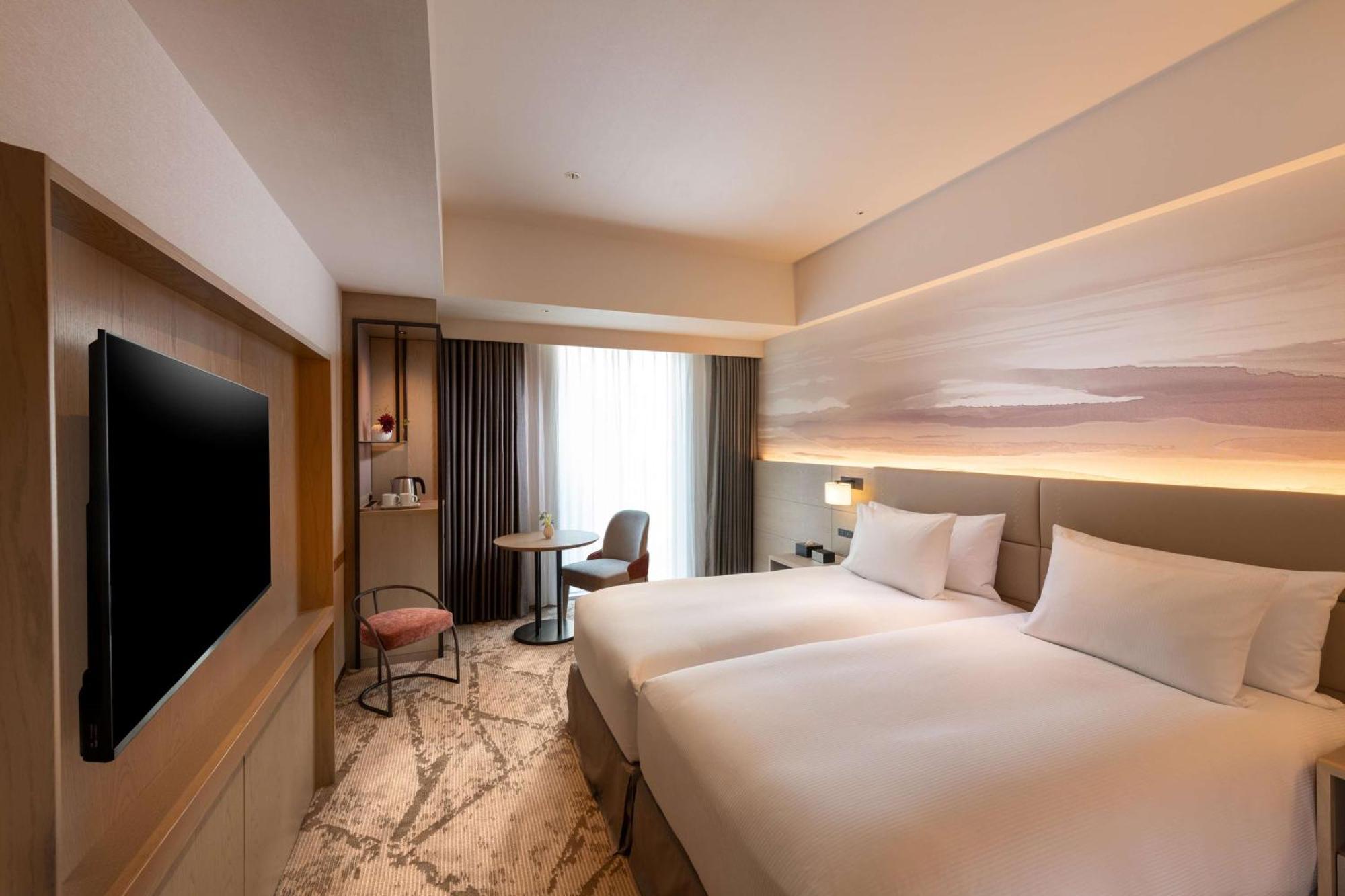 Doubletree By Hilton Toyama Hotel Exterior foto